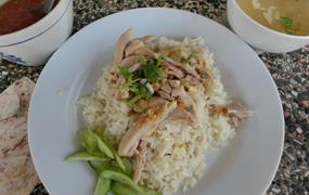 Еда в Тайланде. Рис с курицей