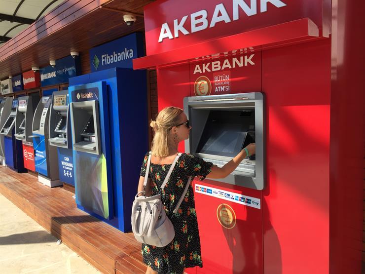 Снятие наличности в турецких банкоматах