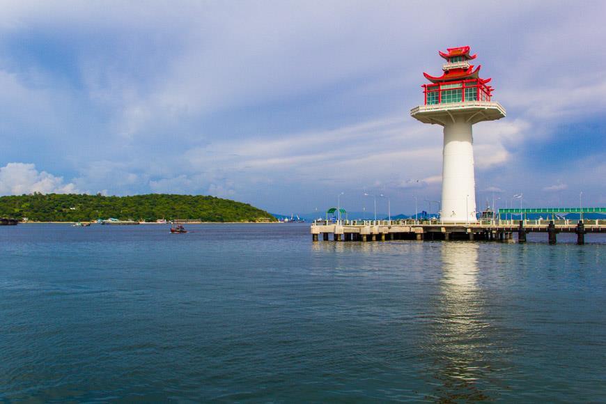 Ко Сичанг – остров в Сираче